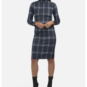 Livi by Olivia Rae Plaid Midi Long Sleeve Dress NWT